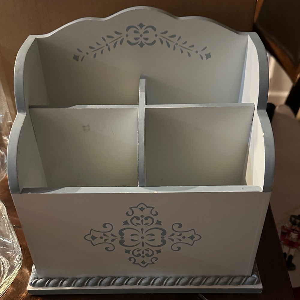 Lenox Swedish Lodge Kitchen Organizer